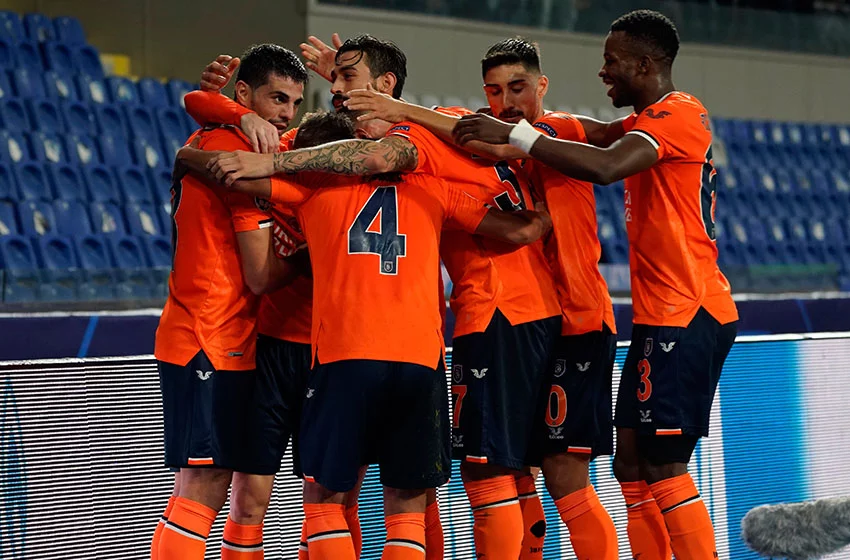 Medipol Başakşehir-Manchester Unıted maç sonucu:2-1