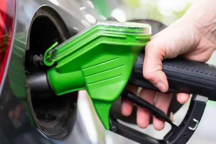 11 Kasım benzin ve motorin fiyatları ne kadar?