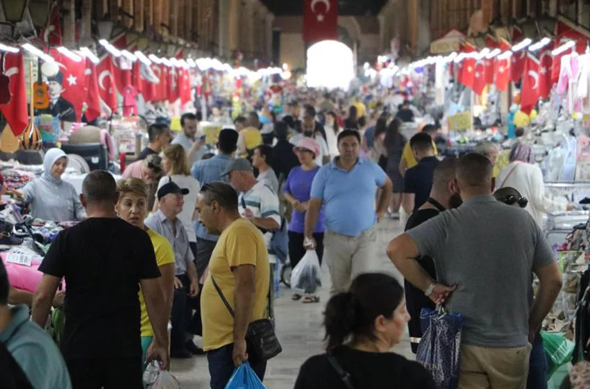 Pasaportsuz giriş başladı, Bulgar turistler Edirne'ye akın etti
