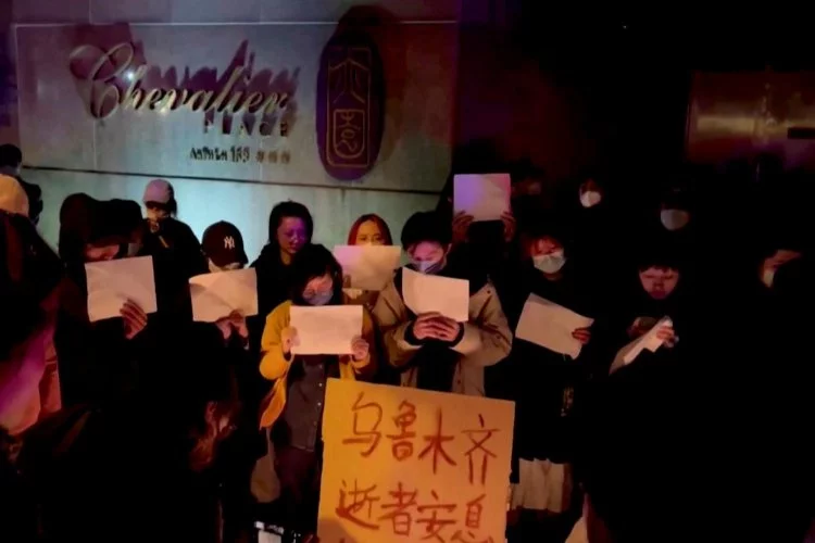 Çin'de hükümet karşı eylem! Sokağa döküldüler