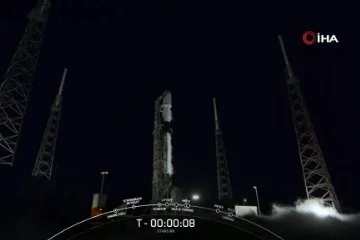 Elon Musk hız kesmiyor! 54 Starlink uydusu yörüngeye fırlatıldı