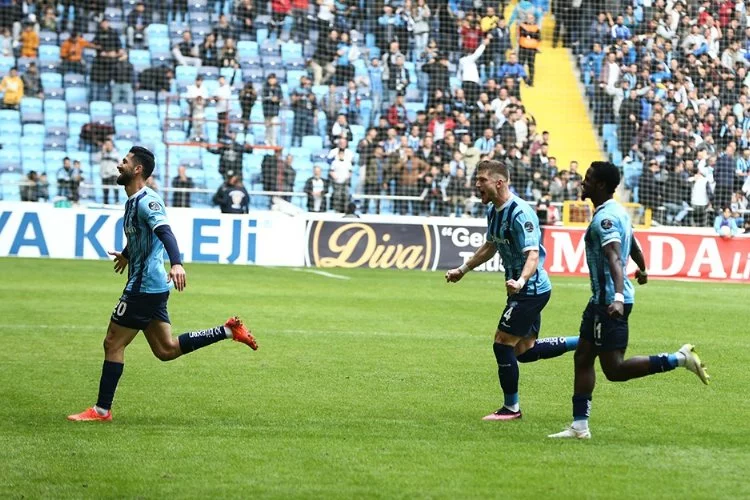 Emre Akbaba, Adana Demirspor'a galibiyeti getirdi