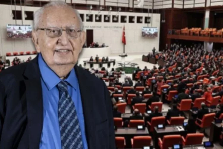 Eski TBMM Başkanı Hüsamettin Cindoruk’tan muhalefete ‘türban’ çağrısı: 'Görüşmelere katılmayın'