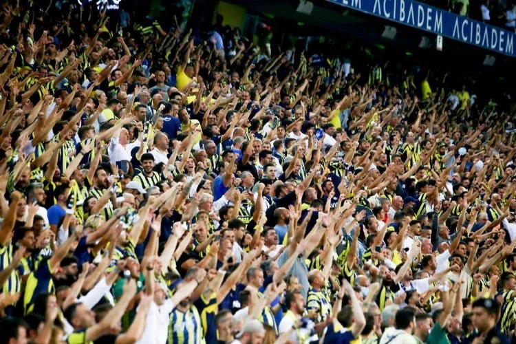 Fenerbahçe taraftarından Galatasaray'ın stadına truva hazırlığı