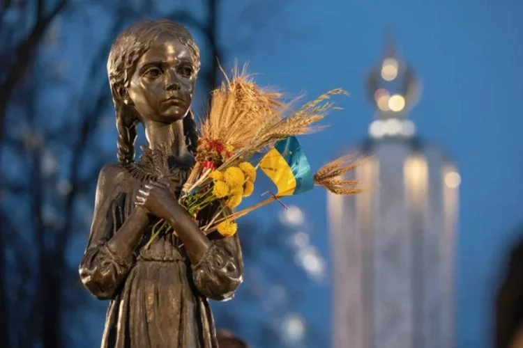Fransa, Holodomor'u "soykırım" olarak kabul etti