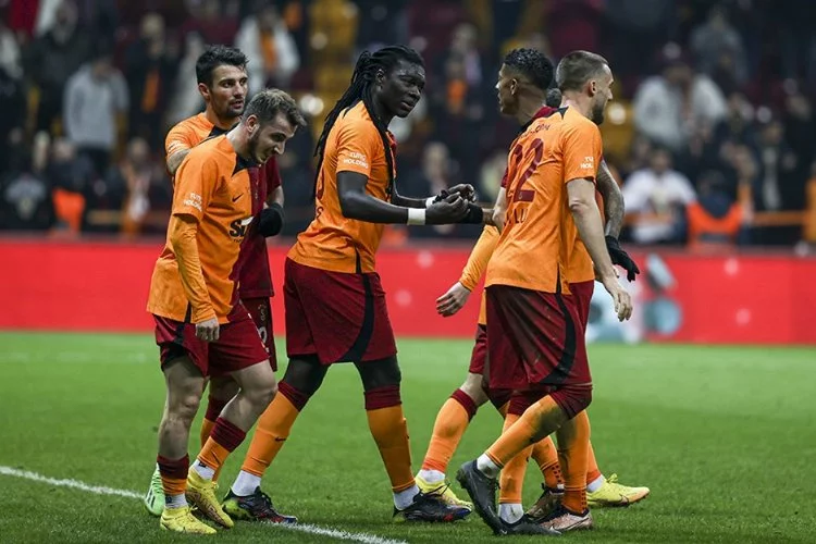 Galatasaray’da kamp kadrosu açıklandı