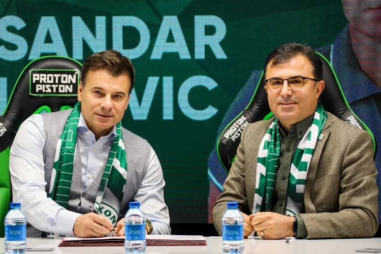 İlhan Palut ile yollarını ayıran Konyaspor'dan sürpriz transfer