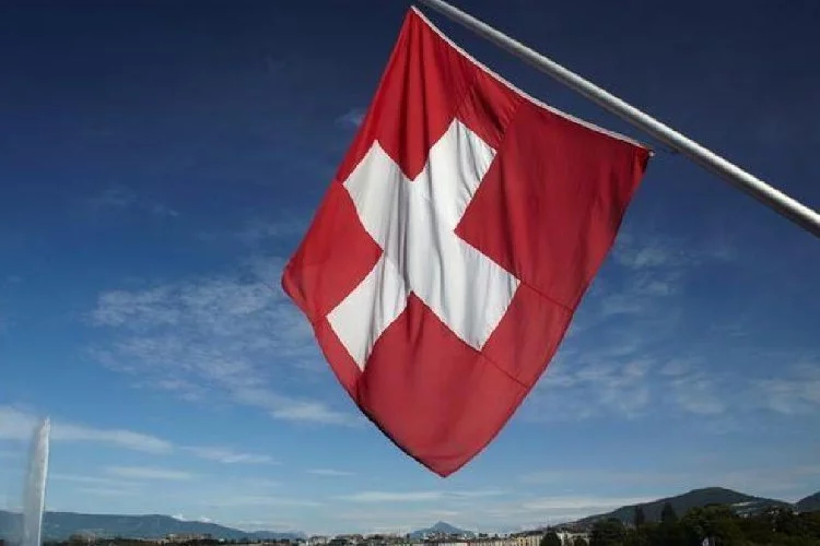 İsviçre de konsolosluğunu kapattı! 6 ülkeye çıktı