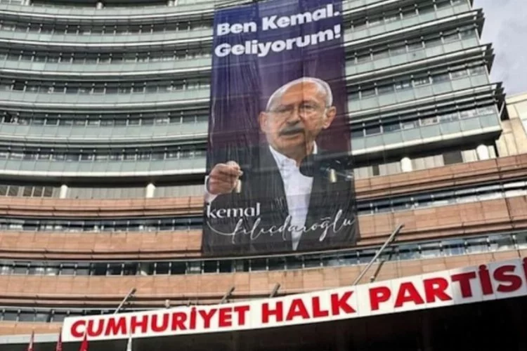Kılıçdaroğlu’nun o sözleri, CHP Genel Merkezi’ne asıldı