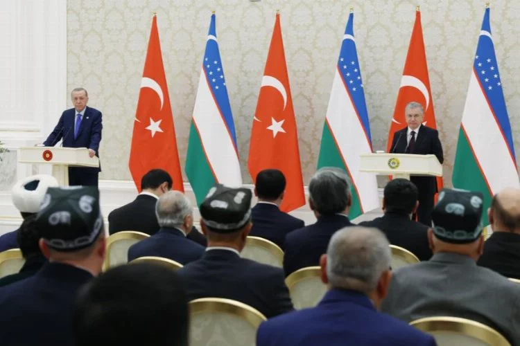 Mirziyoyev'den Erdoğan’a övgü dolu sözler