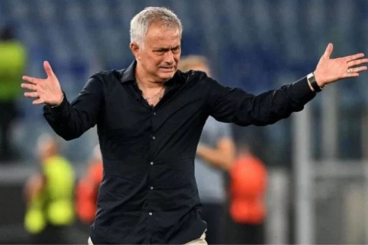 Montella, Galatasaraylı Yunus Akgün'ü Mourinho’ya önerdi