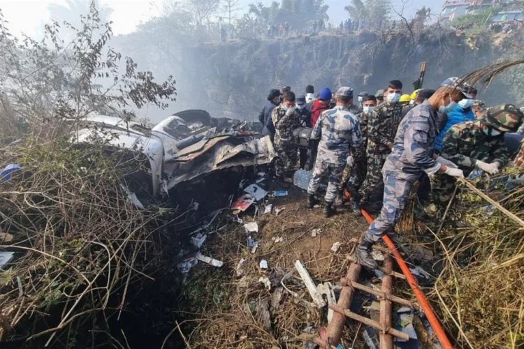 Nepal'de düşen uçakta can kaybı 67'ye yükseldi