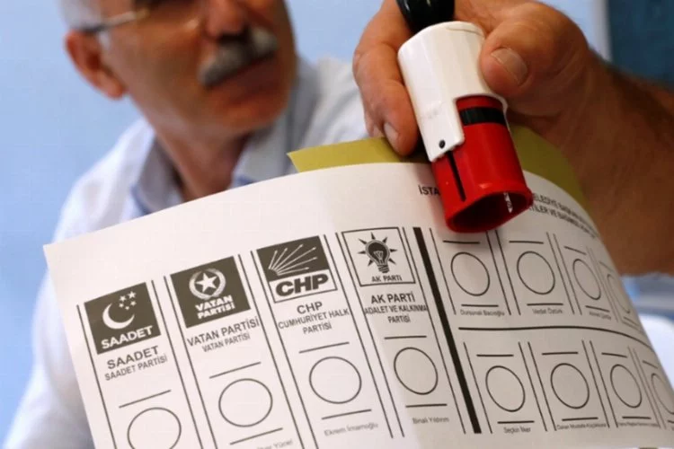 Seçim ertelenir mi? AKP seçenekleri tartışıyor